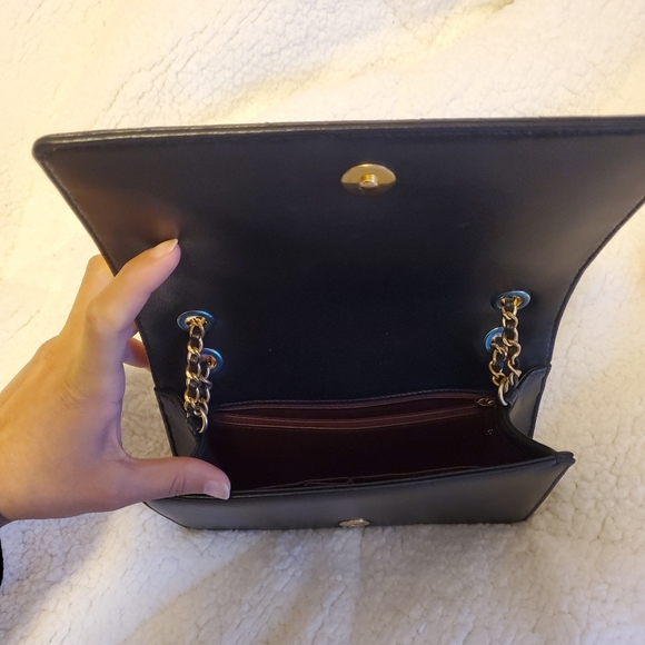 Chanel chevron crossbody - Picture 11 of 15